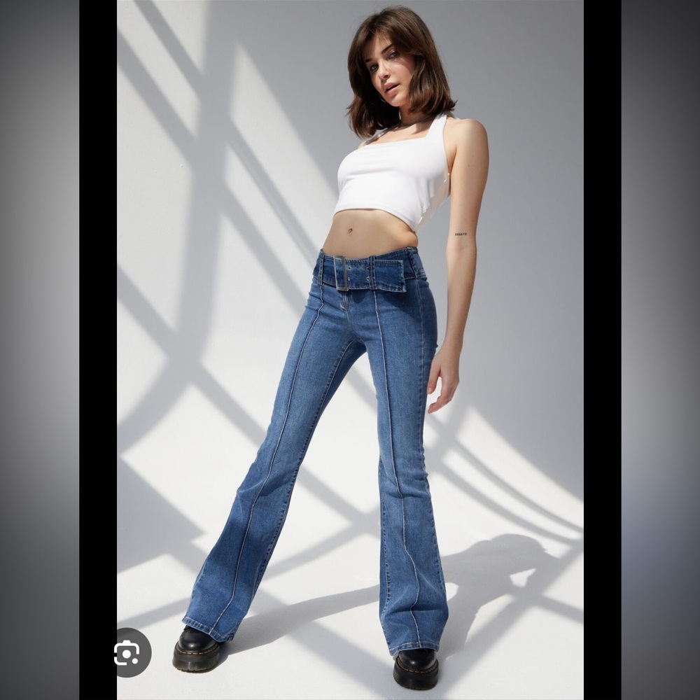 Garage Denim | Garage Vintage Low Rise Flared Jeans with a Belt | Size: 23/00
